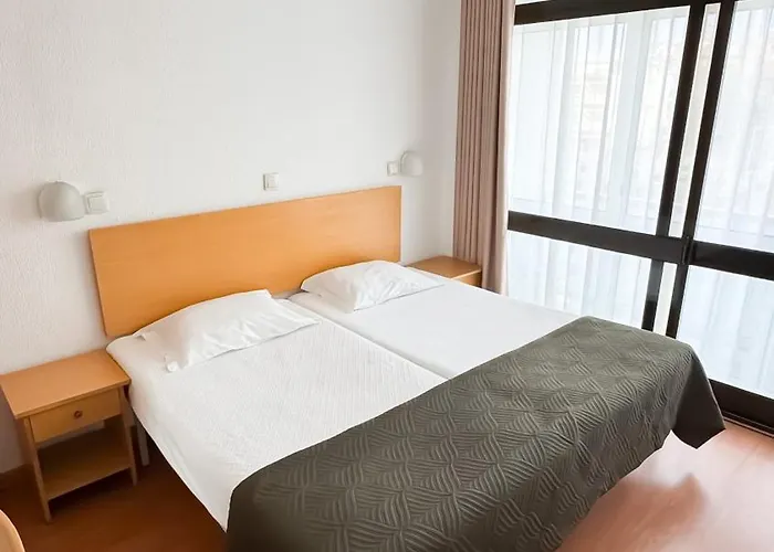 玛尔阿祖尔酒店 2* 埃斯平霍